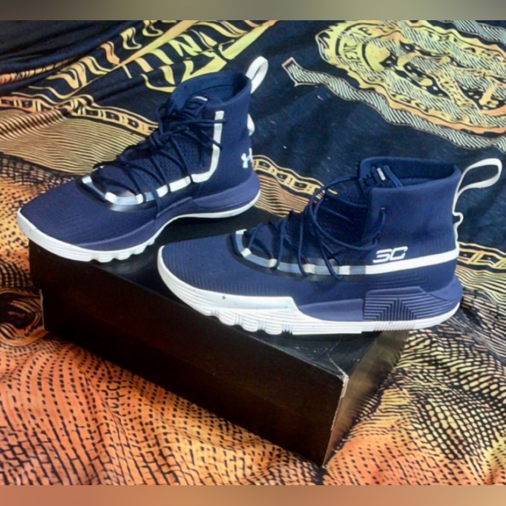 Steph Curry’s #Hightops